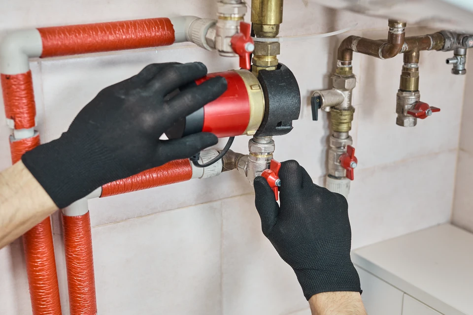 Installation de chauffe-eau à gaz en intérieur résidentiel